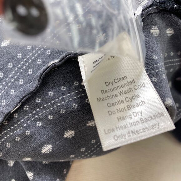 Ecru Womans Black Silk Blouse Small Button Front Long Sleeves Career Casual New - Picture 15 of 15